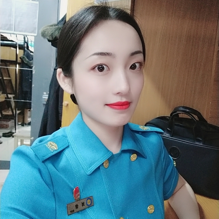 刘倩.jpg